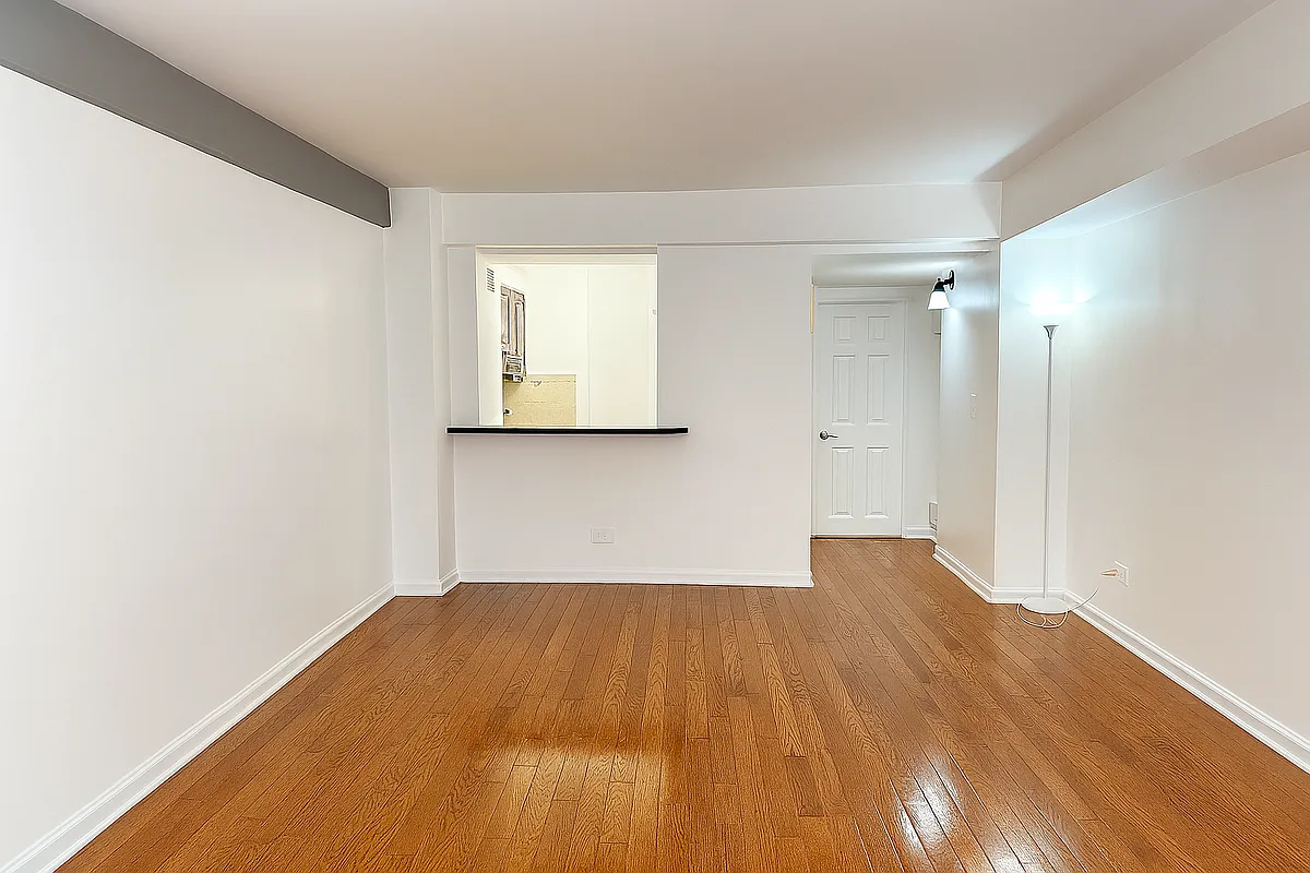Living area with kitchen pass-through