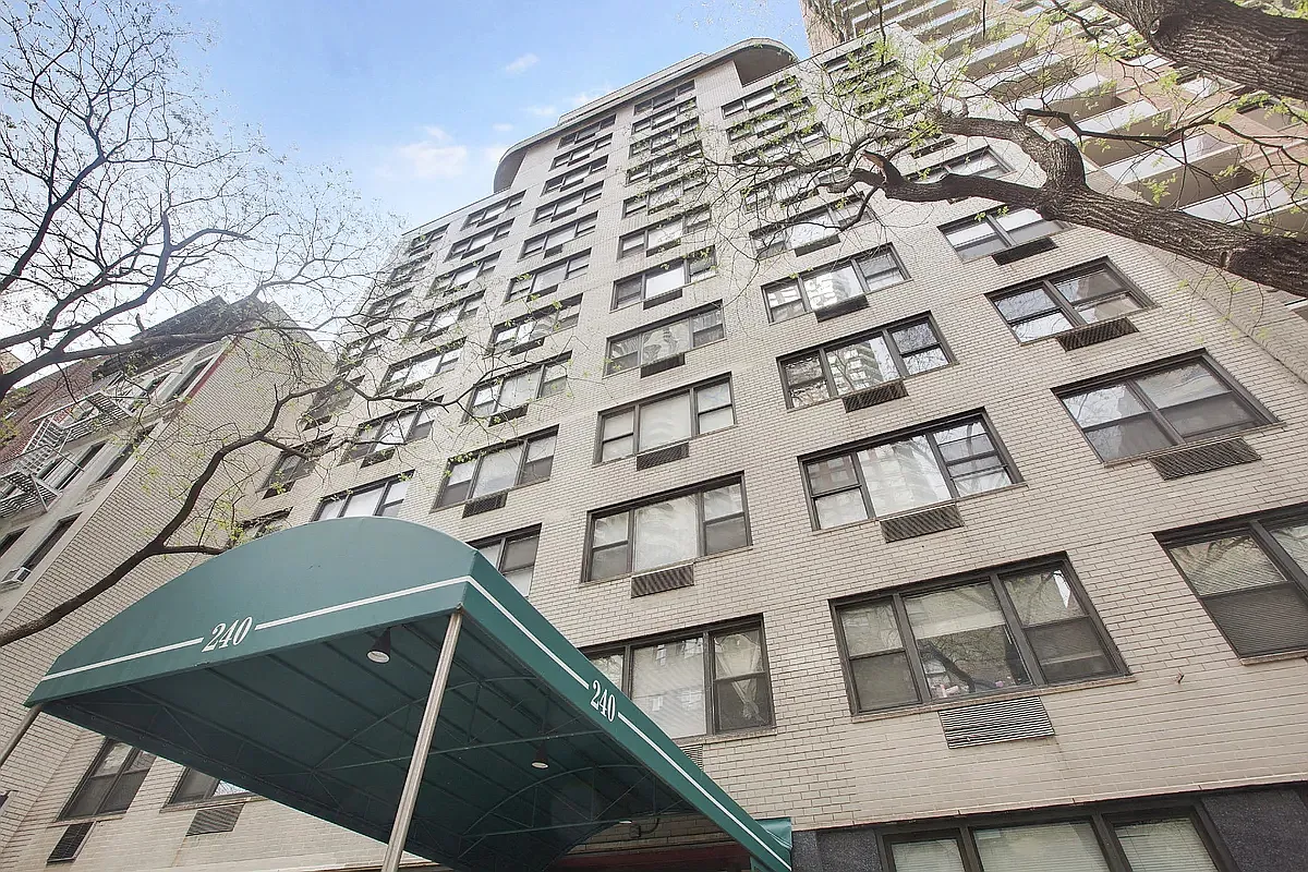 240 East 46th Street building exterior