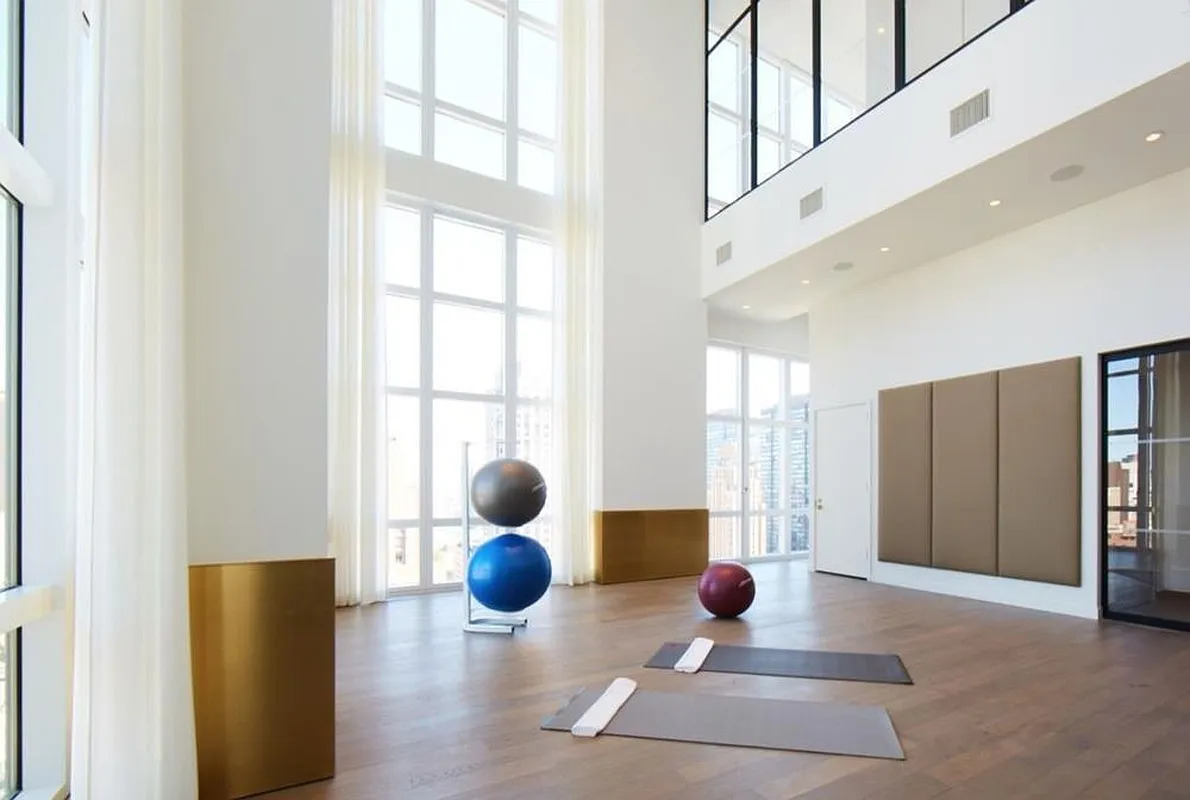305 East 51st Street, #4H &mdash; The Halcyon — yoga studio
